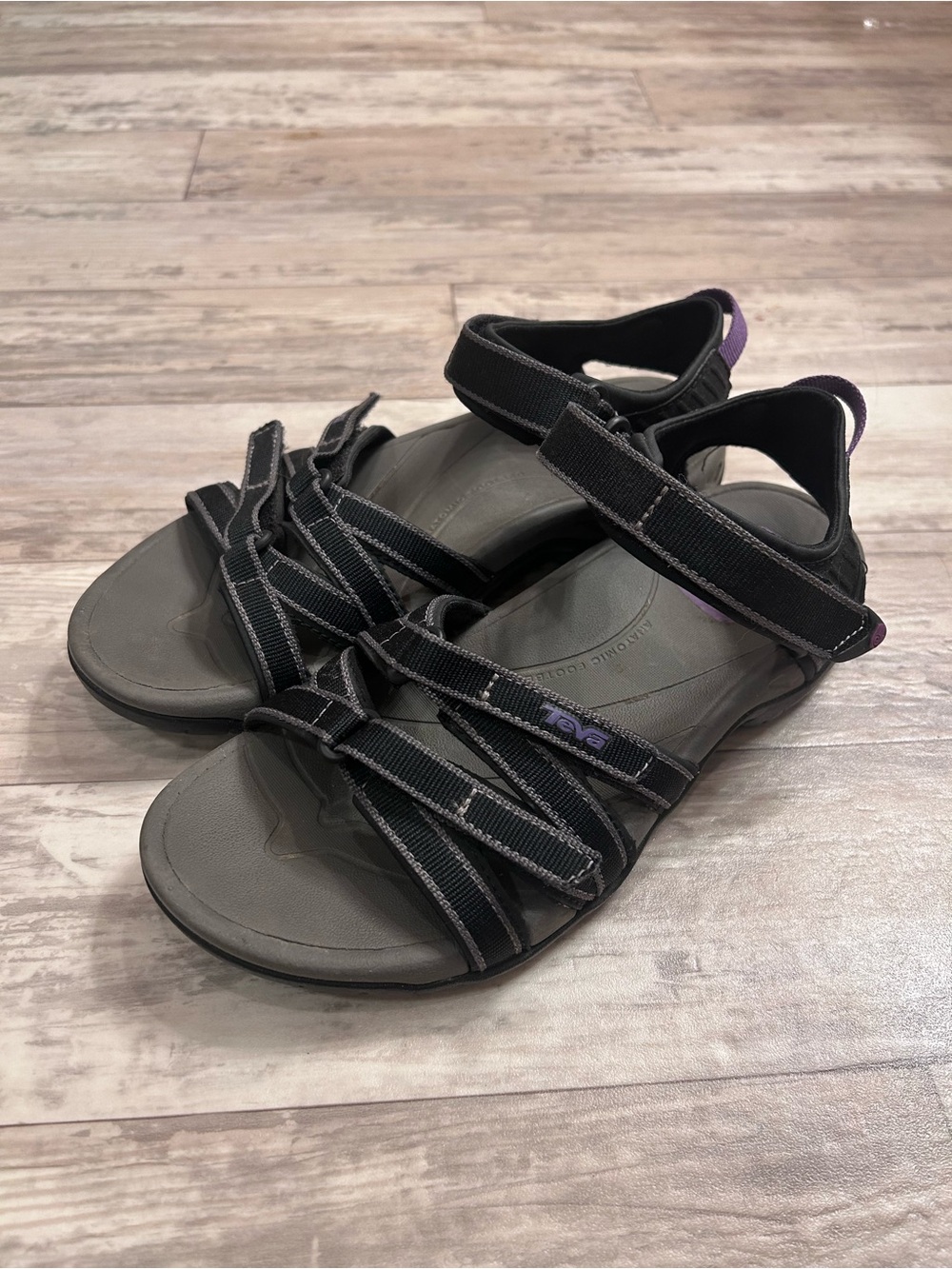Teva Tirra Women's Black Sandals with Purple Accents Size 7